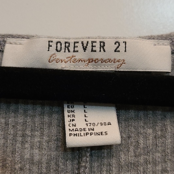 Forever 21 grey ribbed hooded cardigan :) - Picture 2 of 3